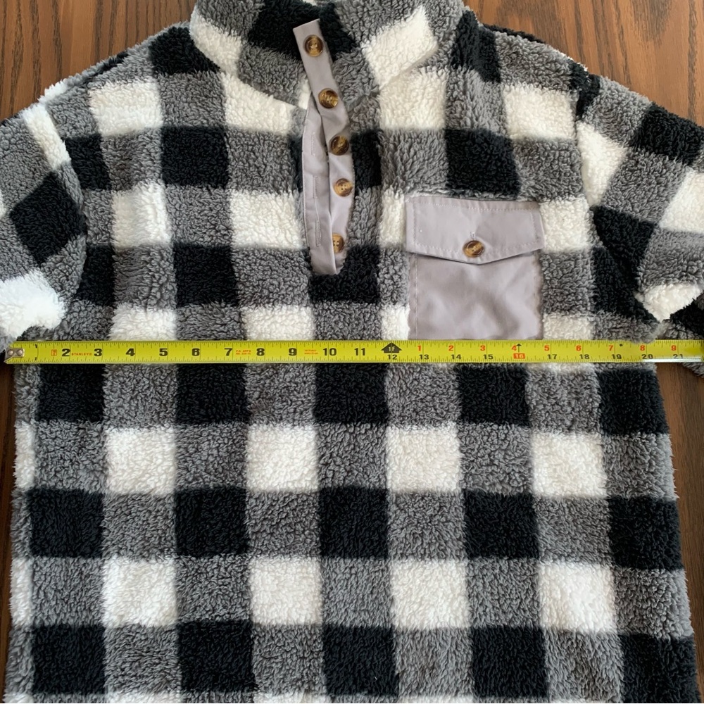 Warm & Cozy Fuzzy Plaid Oversized Sweater Pull Over - Picture 6 of 9